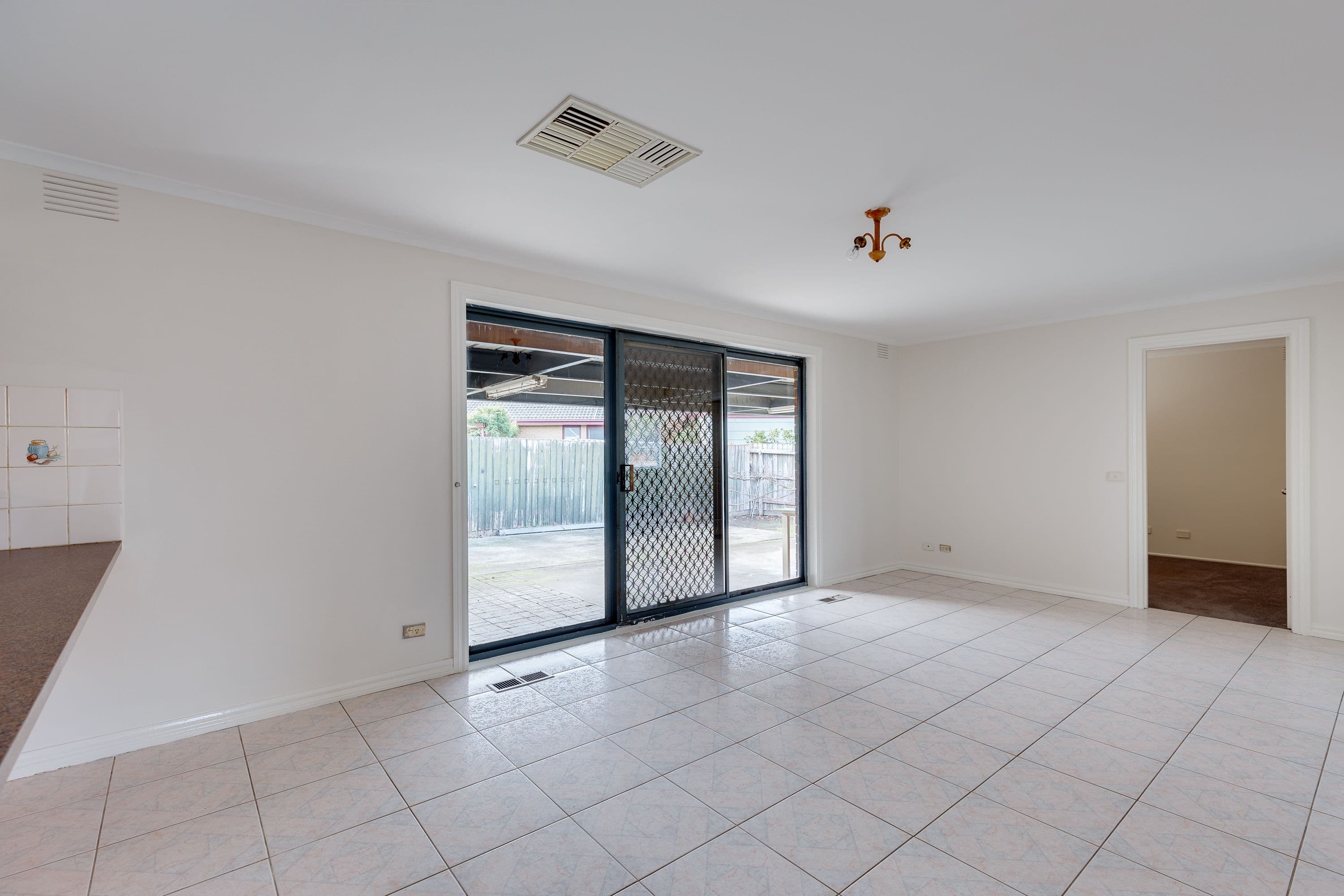 1 Yeadon Court, Epping VIC 3076, Epping - Thumbnail 5