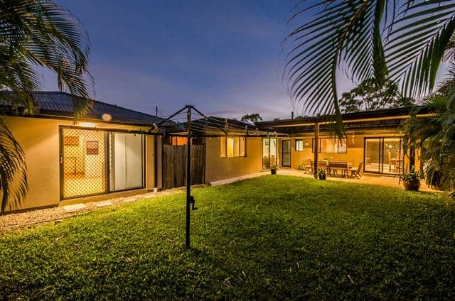 9 Sweetgum Street, ASHMORE QLD 4214, Ashmore - Thumbnail 7