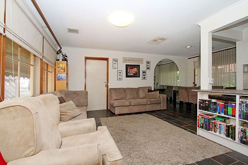 345 Childs Road, MILL PARK VIC 3082, Mill Park - Thumbnail 4