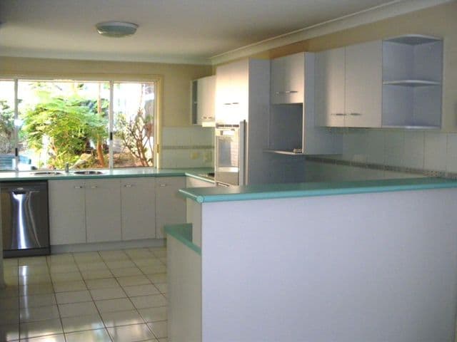 7 St Ives Court, ROCHEDALE SOUTH QLD 4123, Rochedale South - Thumbnail 6