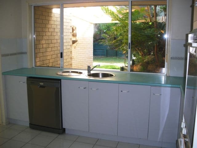 7 St Ives Court, ROCHEDALE SOUTH QLD 4123, Rochedale South - Thumbnail 7