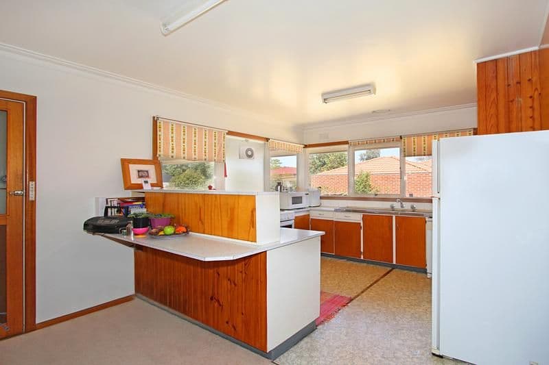 46 Brownfield Street, MORDIALLOC VIC 3195, Mordialloc - Thumbnail 3