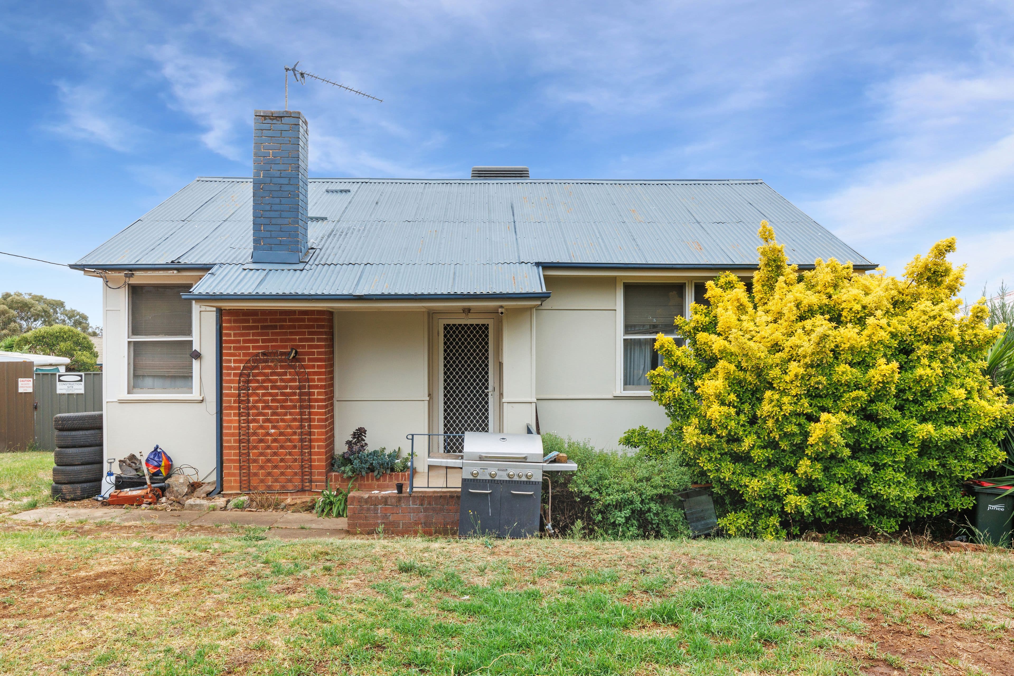 23 Anzac Avenue, Junee NSW 2663, Junee - Image 1