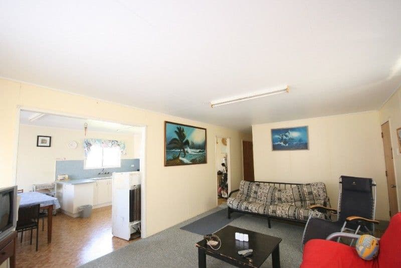 29 Cemetary Road, SARINA QLD 4737, Sarina - Thumbnail 4