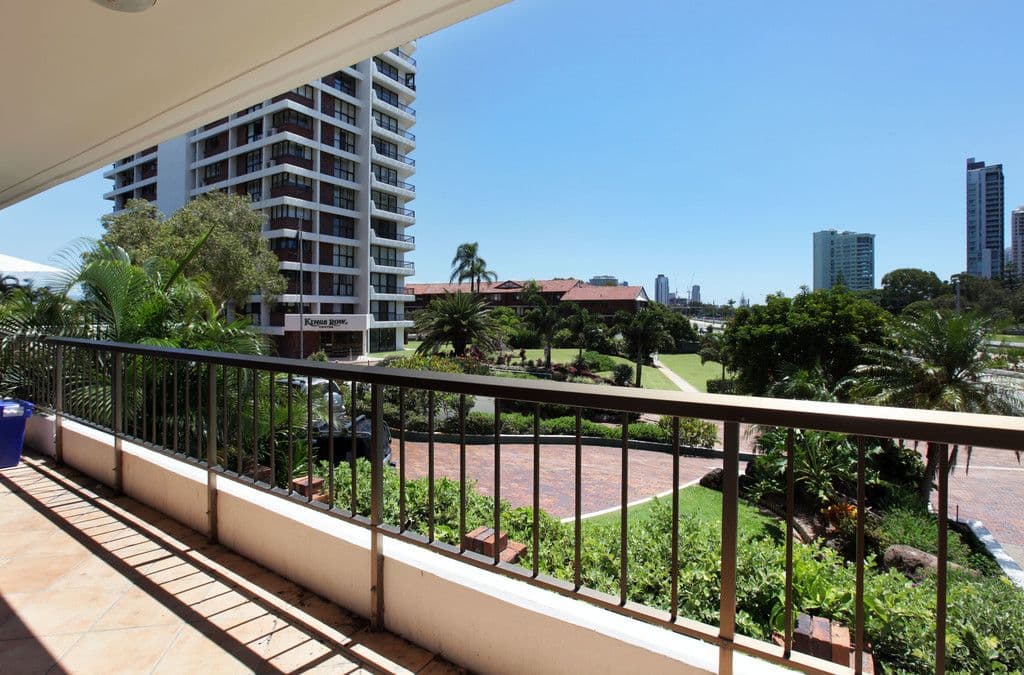 5 'Kings Row South'  18 Commodore Drive, SURFERS PARADISE QLD 4217, Surfers Paradise - Thumbnail 3