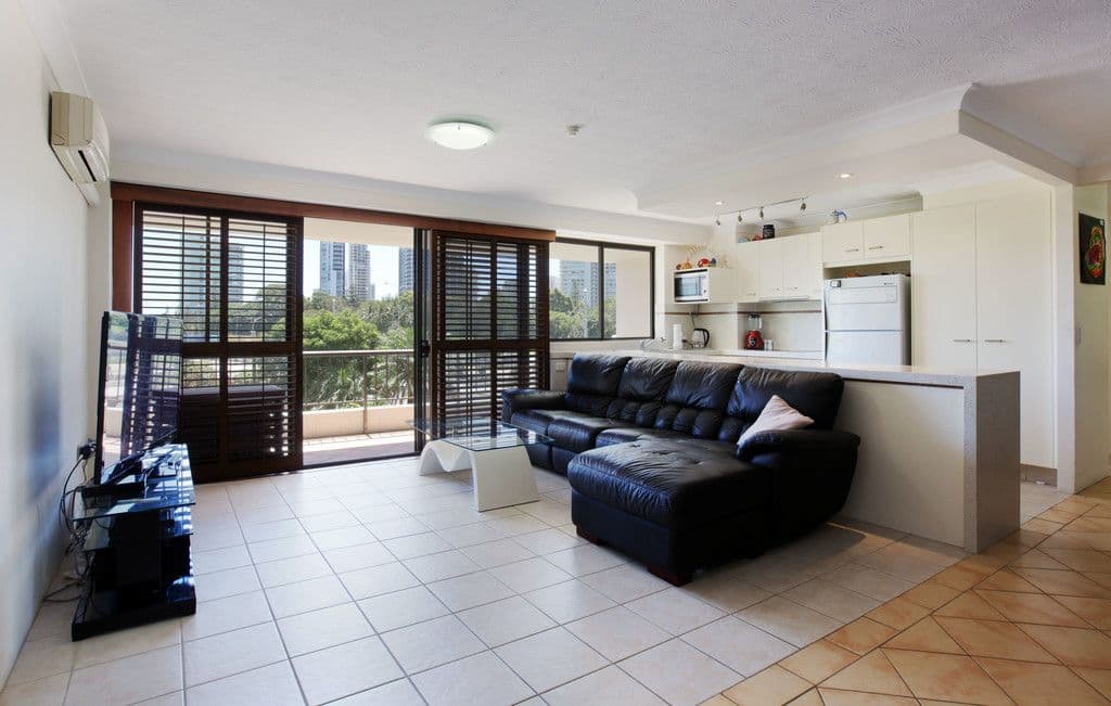 5 'Kings Row South'  18 Commodore Drive, SURFERS PARADISE QLD 4217, Surfers Paradise - Thumbnail 4