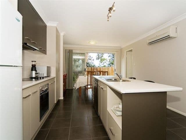 101 Stuart Street, NORTH TOOWOOMBA QLD 4350, North Toowoomba - Thumbnail 2