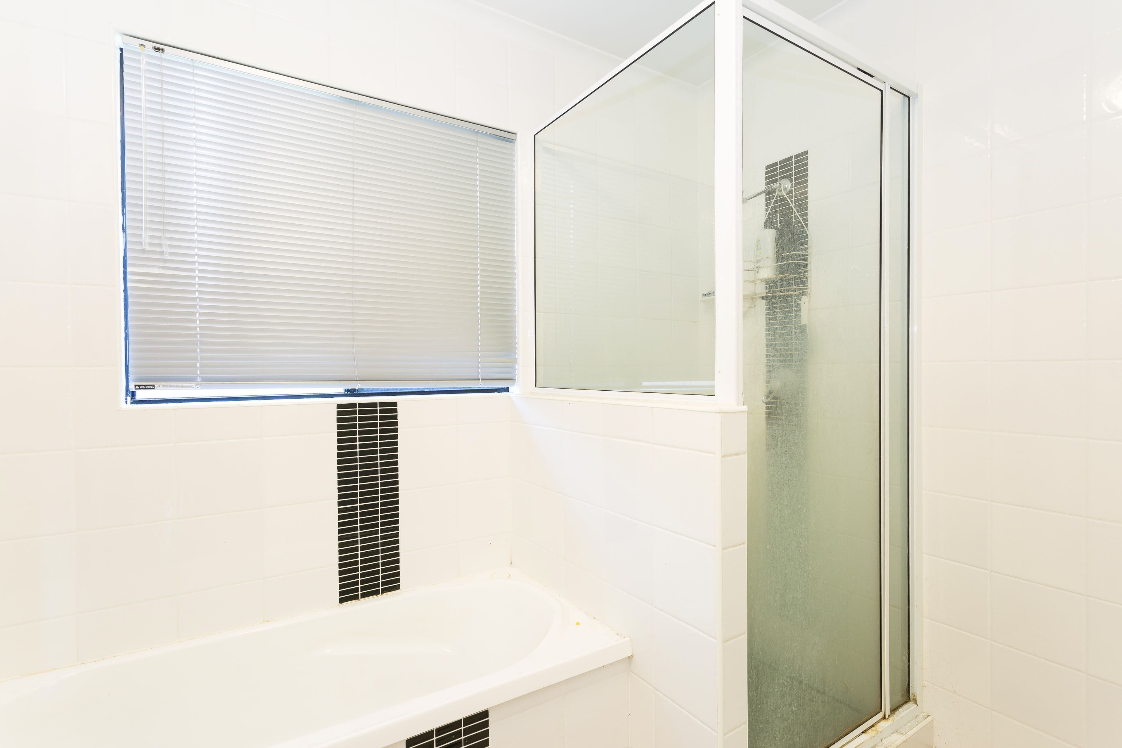 4 Lucinda Street, Glenella QLD 4740, Glenella - Thumbnail 4