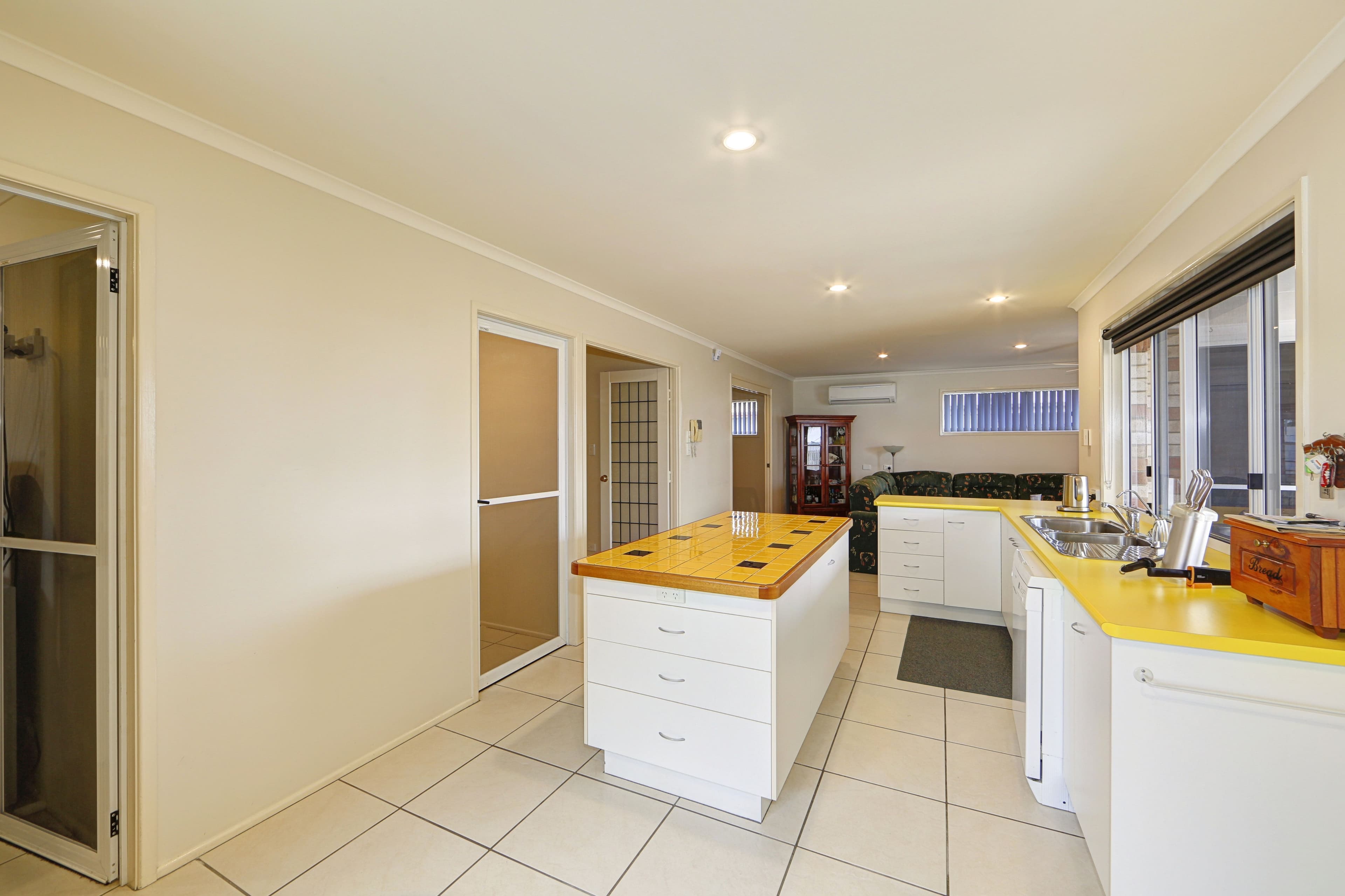 23 Elliott Heads Road, Kepnock QLD 4670, Kepnock - Thumbnail 6