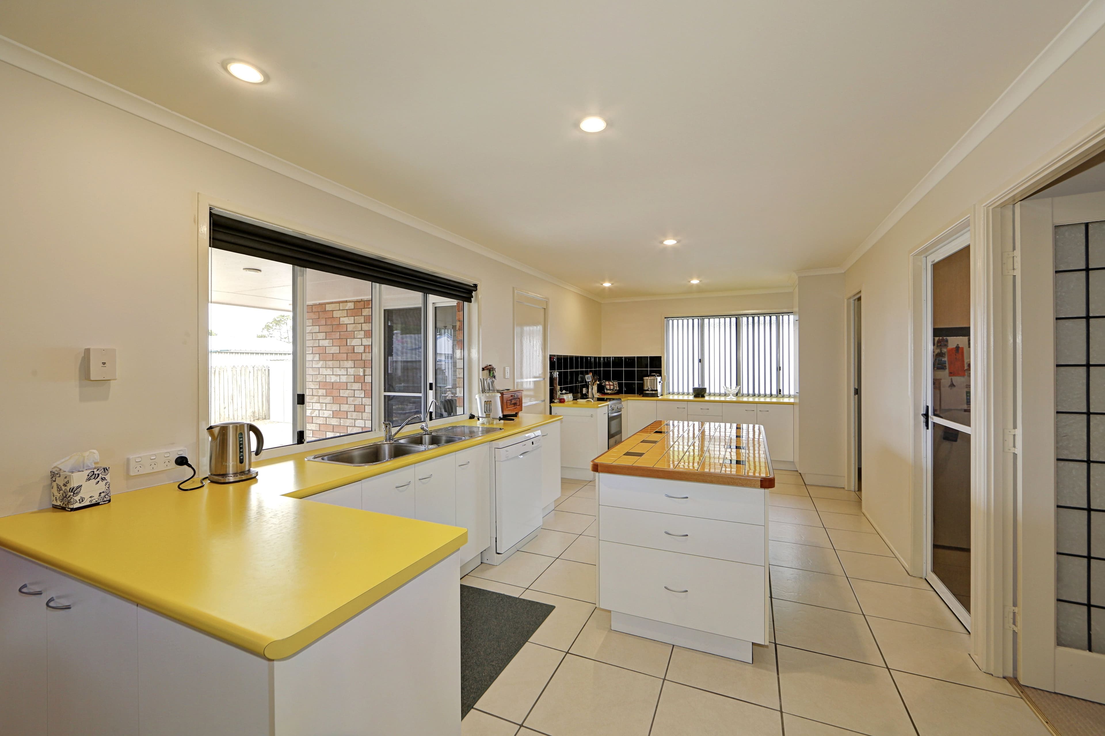 23 Elliott Heads Road, Kepnock QLD 4670, Kepnock - Thumbnail 7