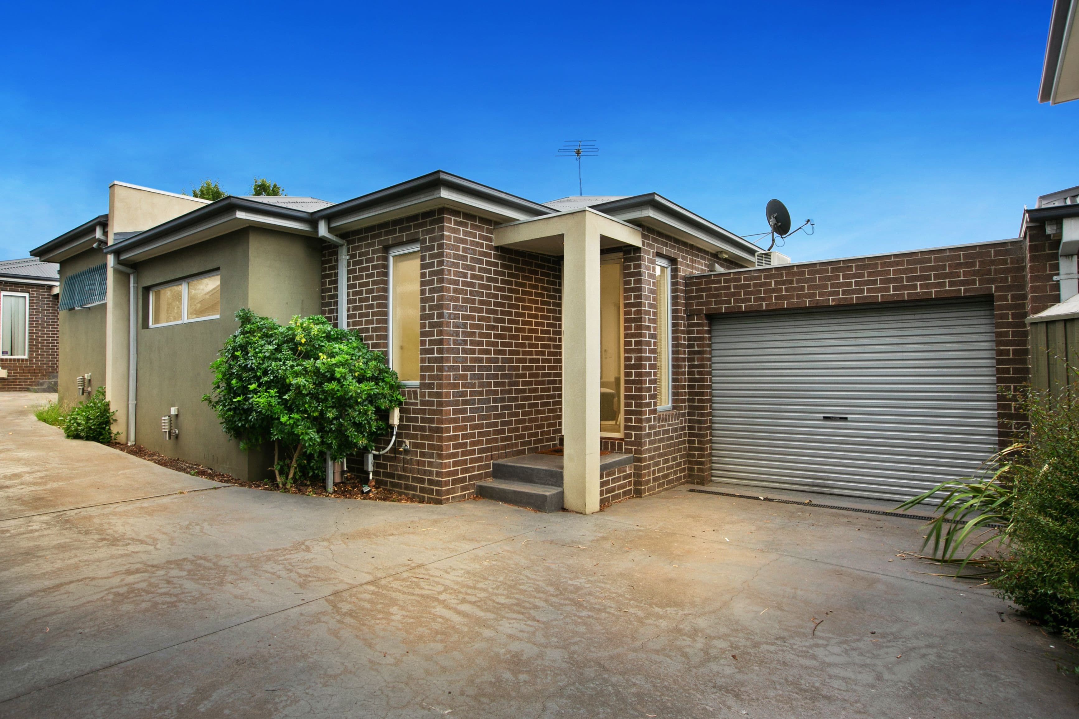 19 Nicholson Avenue, Reservoir VIC 3073, Reservoir - Image 1