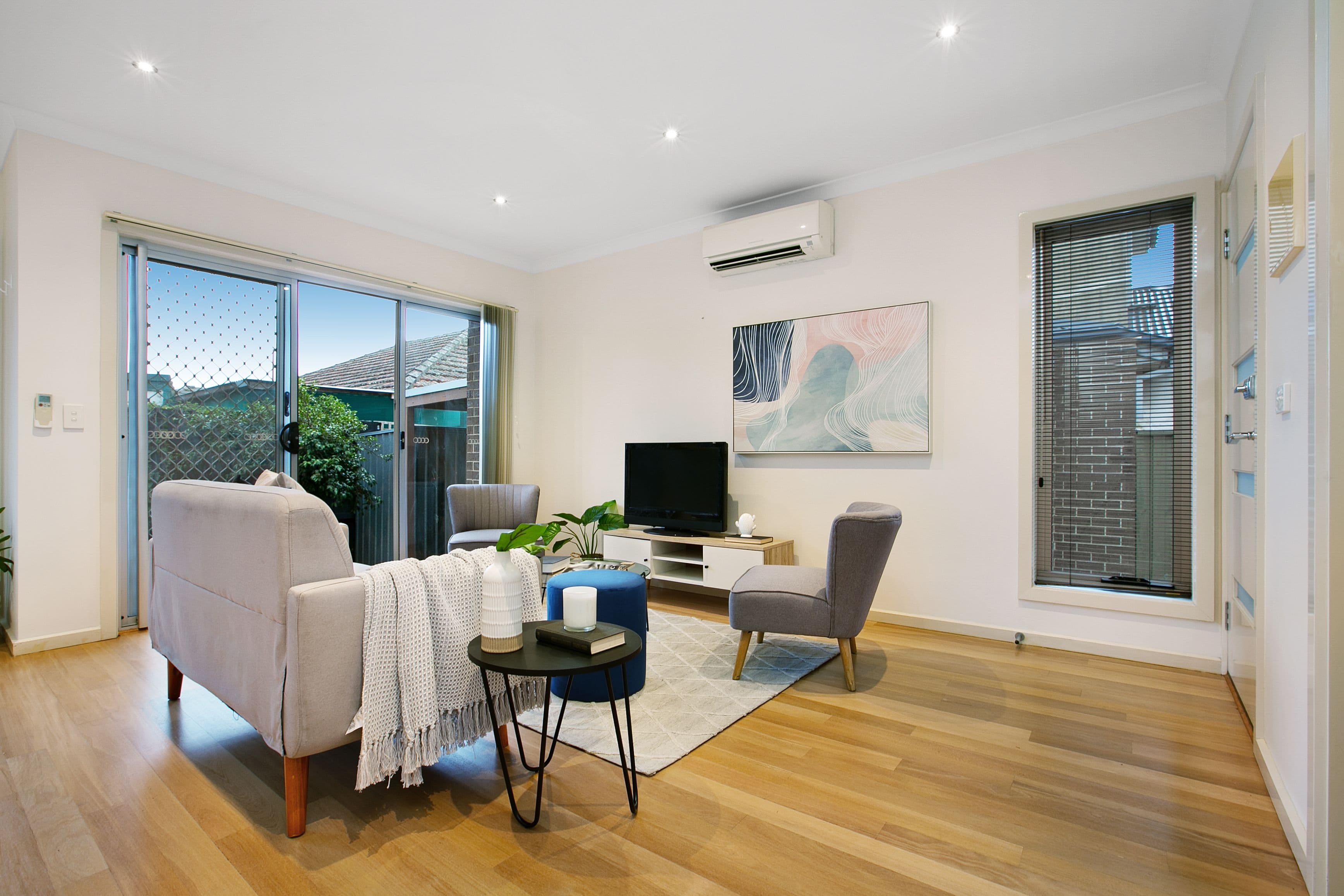 19 Nicholson Avenue, Reservoir VIC 3073, Reservoir - Thumbnail 2