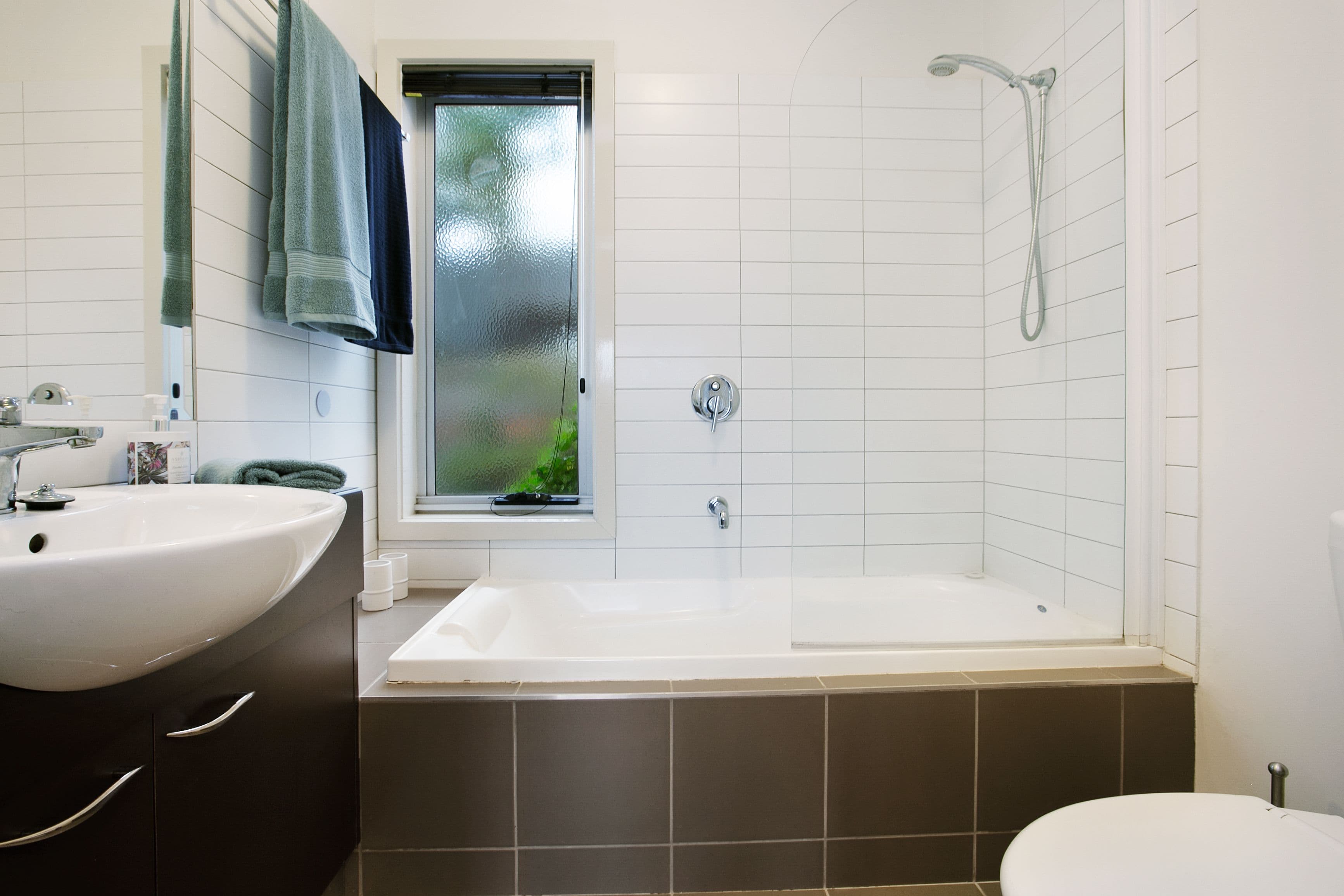 19 Nicholson Avenue, Reservoir VIC 3073, Reservoir - Thumbnail 6
