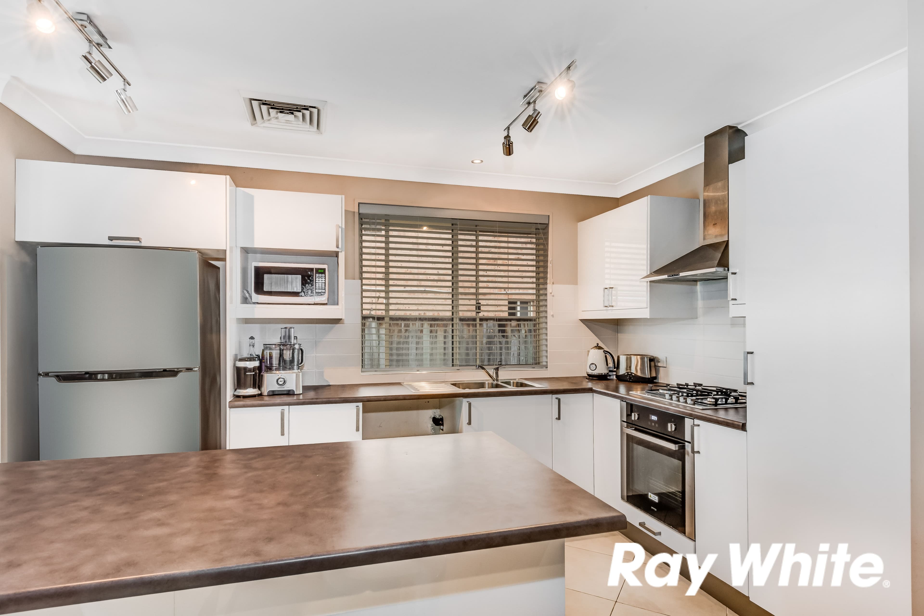 28 Aberdour Avenue, Rouse Hill - Thumbnail 3