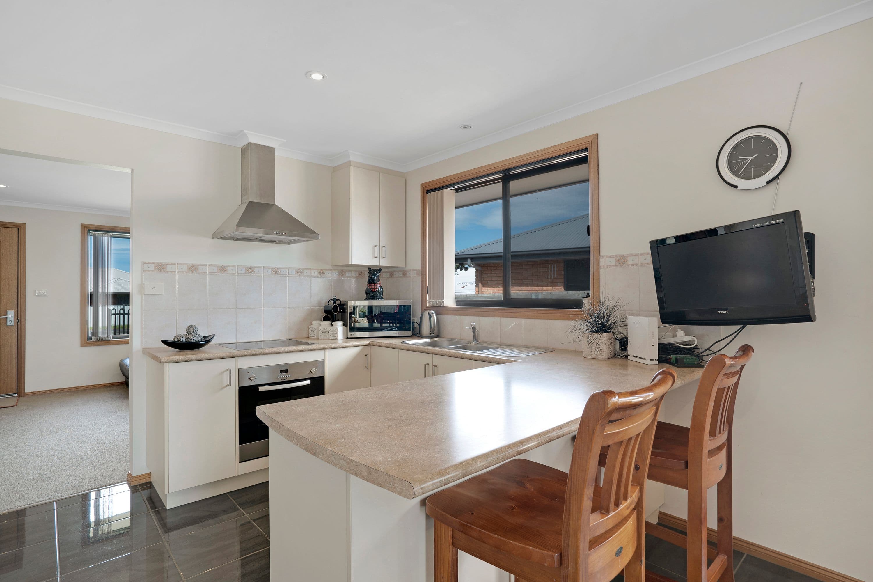 18 Clarence Crescent, Rokeby TAS 7019, Rokeby - Thumbnail 5