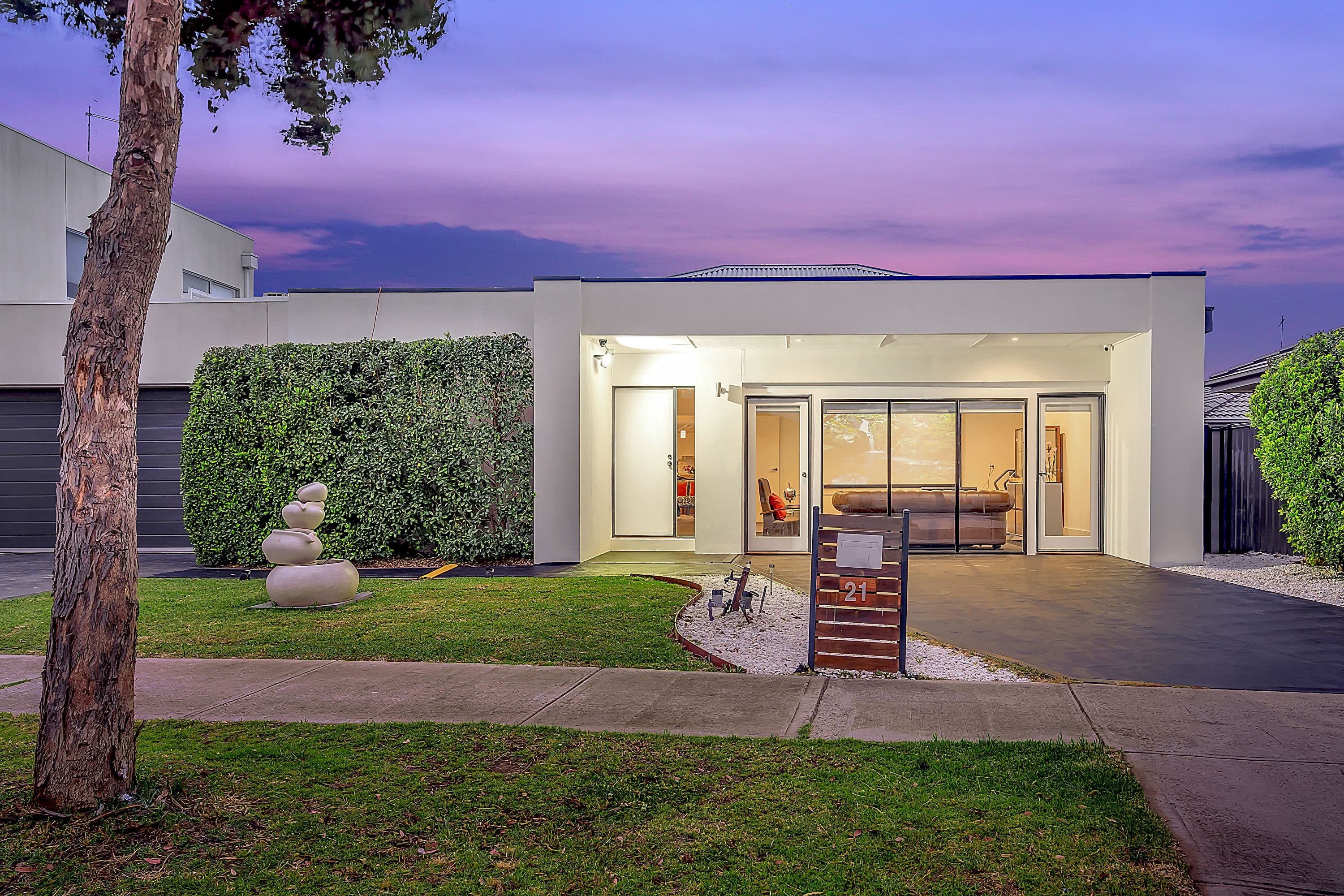 21 Cavalier Drive, Craigieburn VIC 3064, Craigieburn - Thumbnail 2