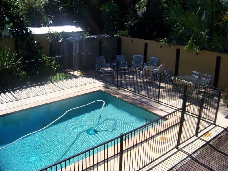 7 Coombabah Road, RUNAWAY BAY QLD 4216, Runaway Bay - Thumbnail 2