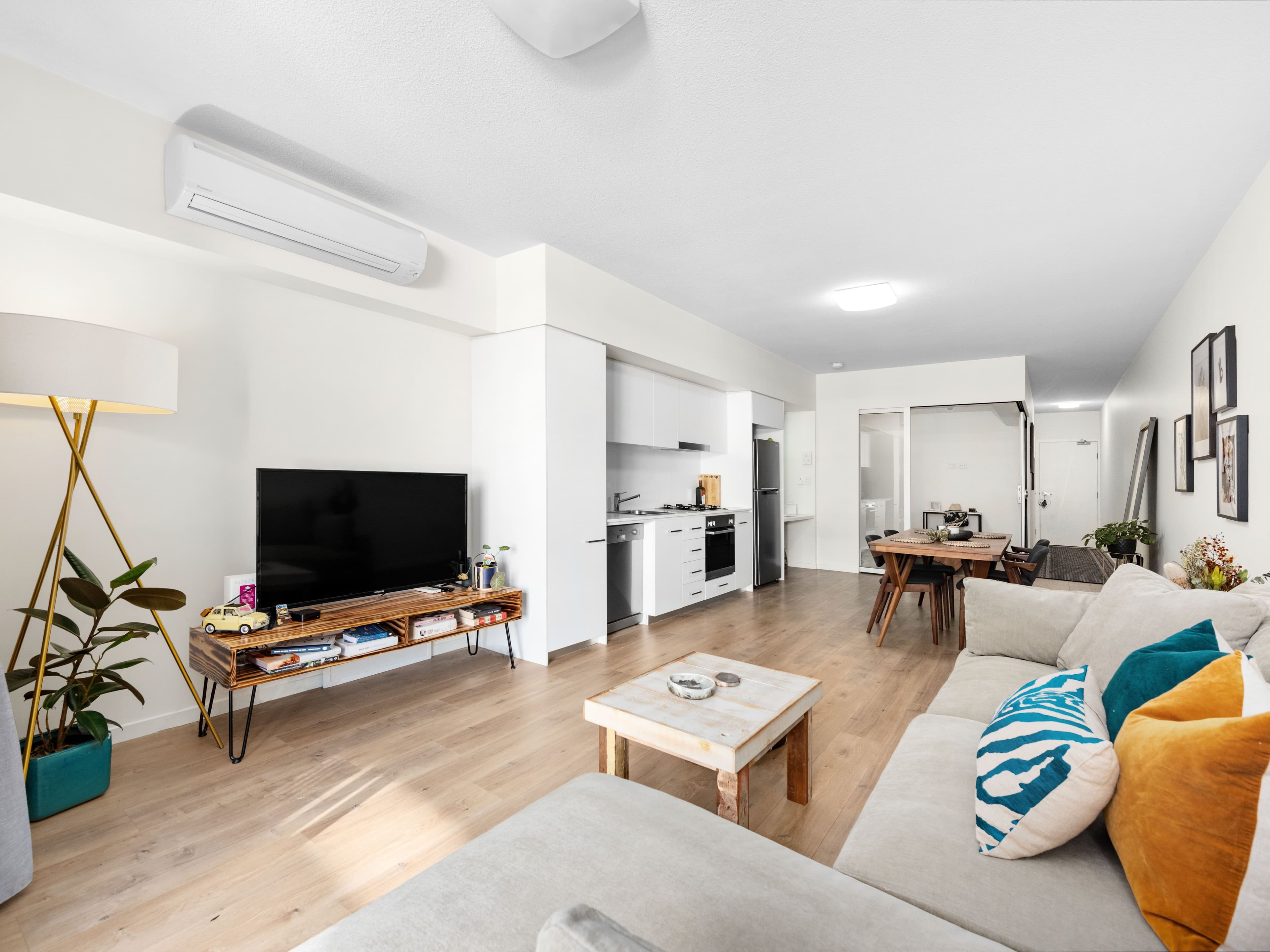 53 Wyandra Street, Teneriffe QLD 4005, Teneriffe - Thumbnail 2