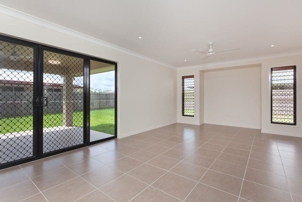 94 Summerland Drive, DEERAGUN QLD 4818, Deeragun - Thumbnail 3
