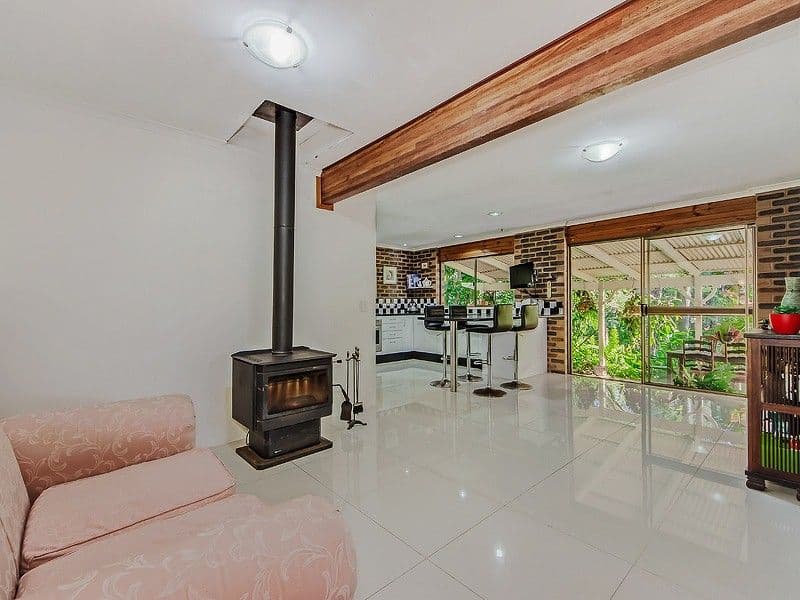20 Cornwall Drive, ELANORA QLD 4221, Elanora - Thumbnail 8