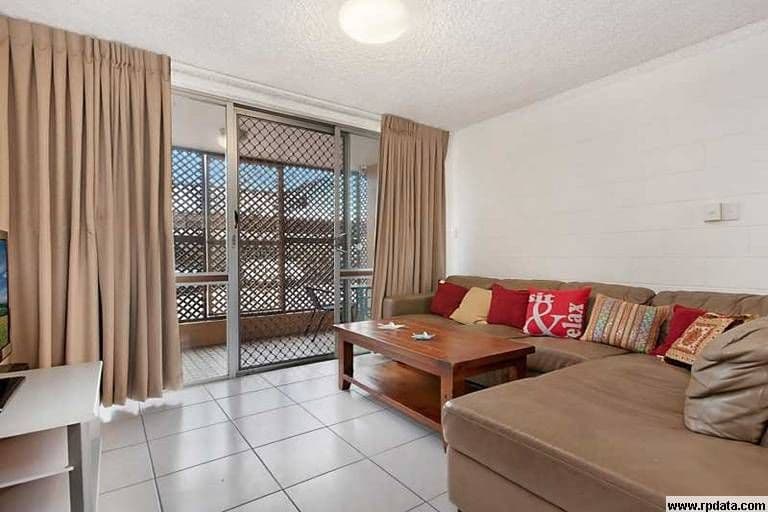 186 Lake Street, CAIRNS NORTH QLD 4870, Cairns North - Thumbnail 3