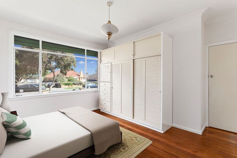 42 Golf Road, OAKLEIGH SOUTH VIC 3167, Oakleigh South - Thumbnail 4