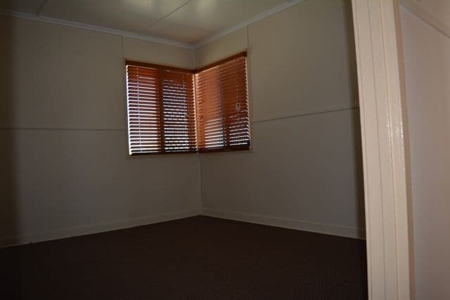 3 Carnation Street, Blackall QLD 4472, Blackall - Thumbnail 5