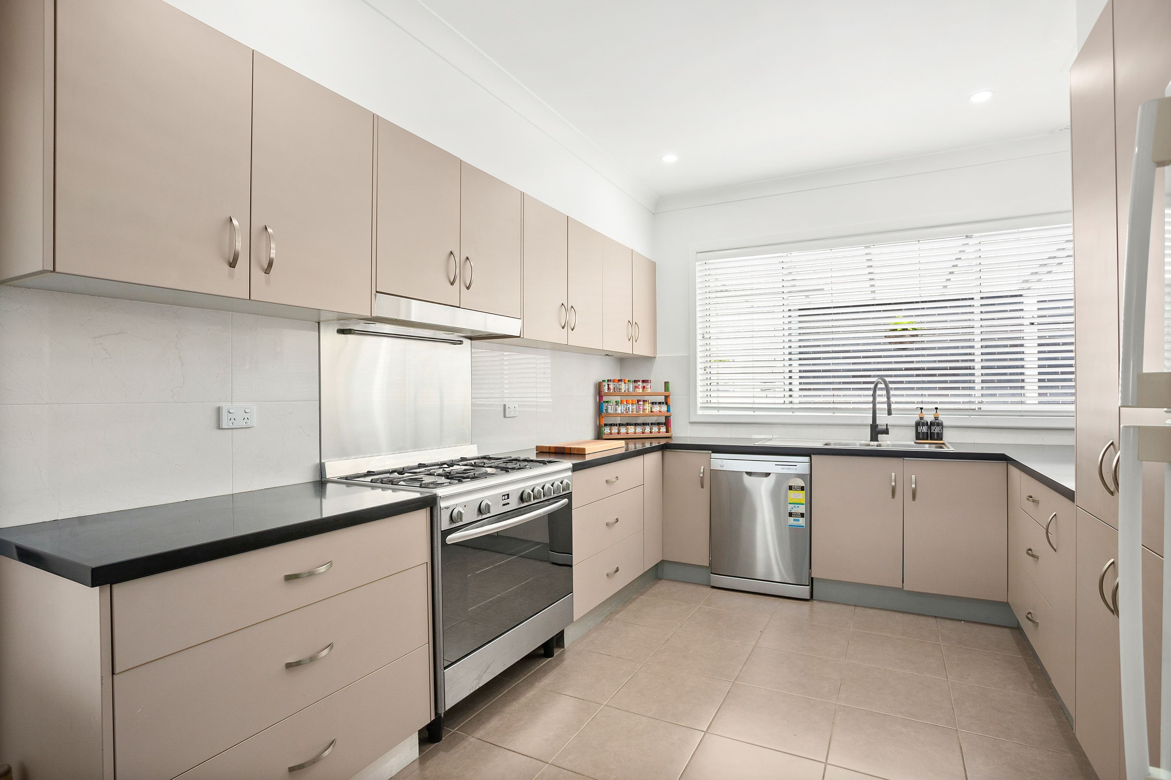 4 Werrang Street, Albion Park Rail NSW 2527, Albion Park Rail - Thumbnail 2