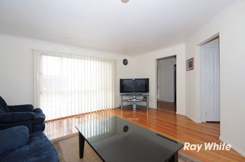 6 Greenbriar Way, CRANBOURNE WEST VIC 3977, Cranbourne West - Thumbnail 3