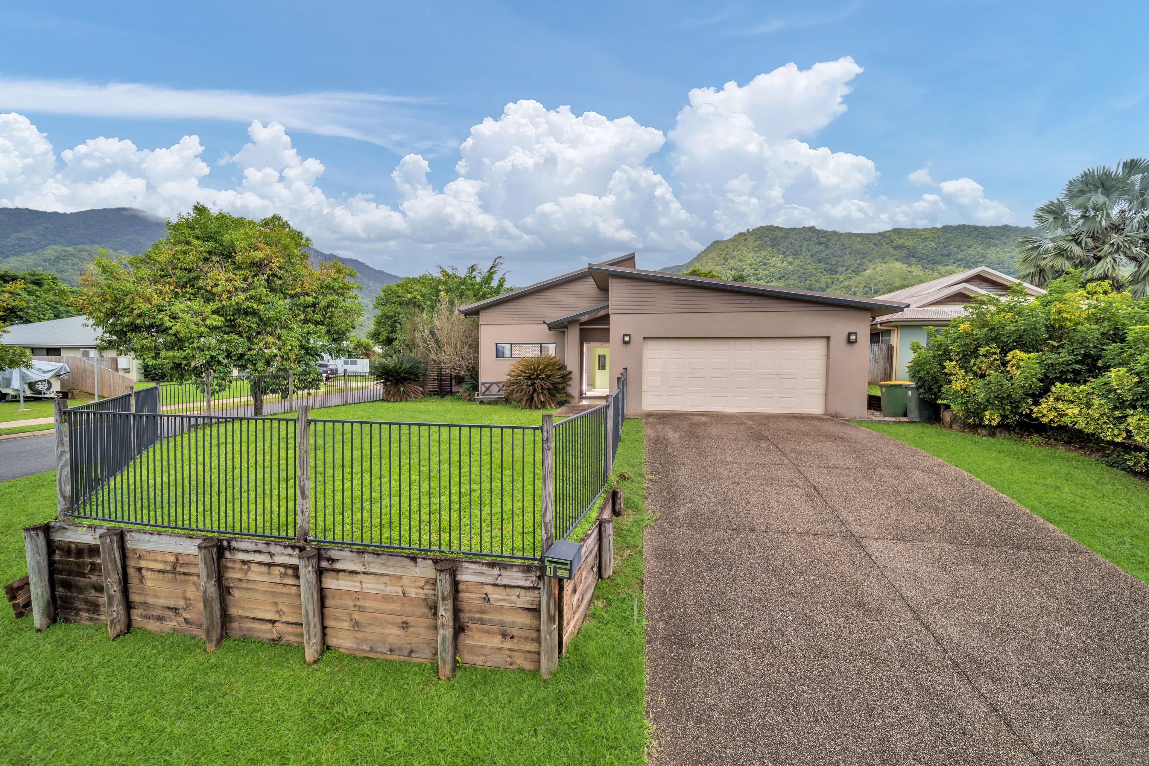 1 Whela Close, Bentley Park QLD 4869, Bentley Park - Thumbnail 2
