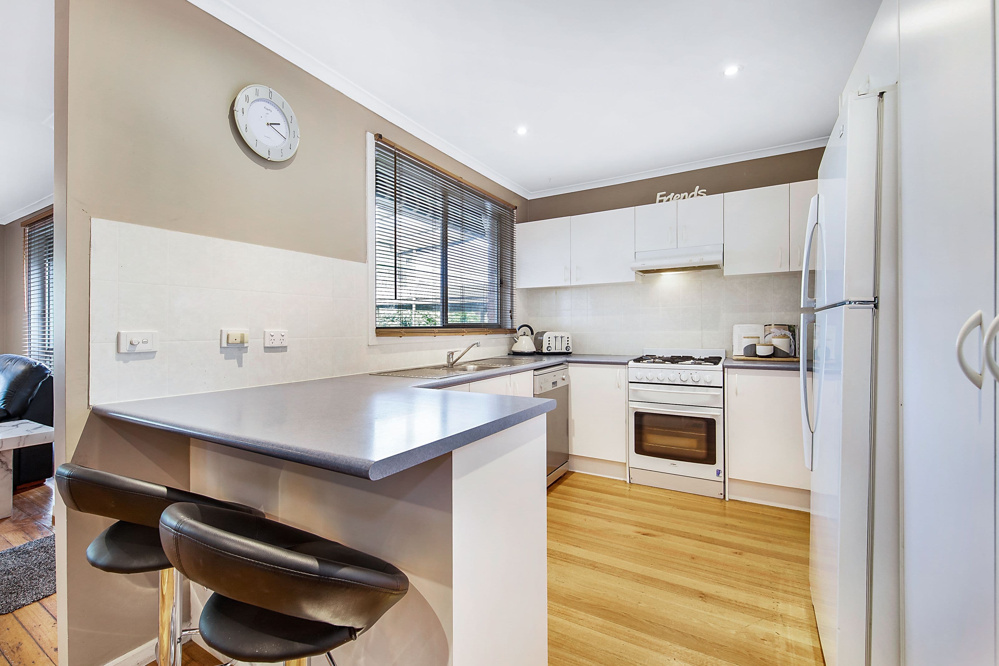 12 Nash Drive, Mulgrave VIC 3170, Mulgrave - Thumbnail 2