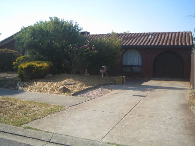 .4 Kanimbla Court, CRAIGMORE SA 5114, Craigmore - Image 1