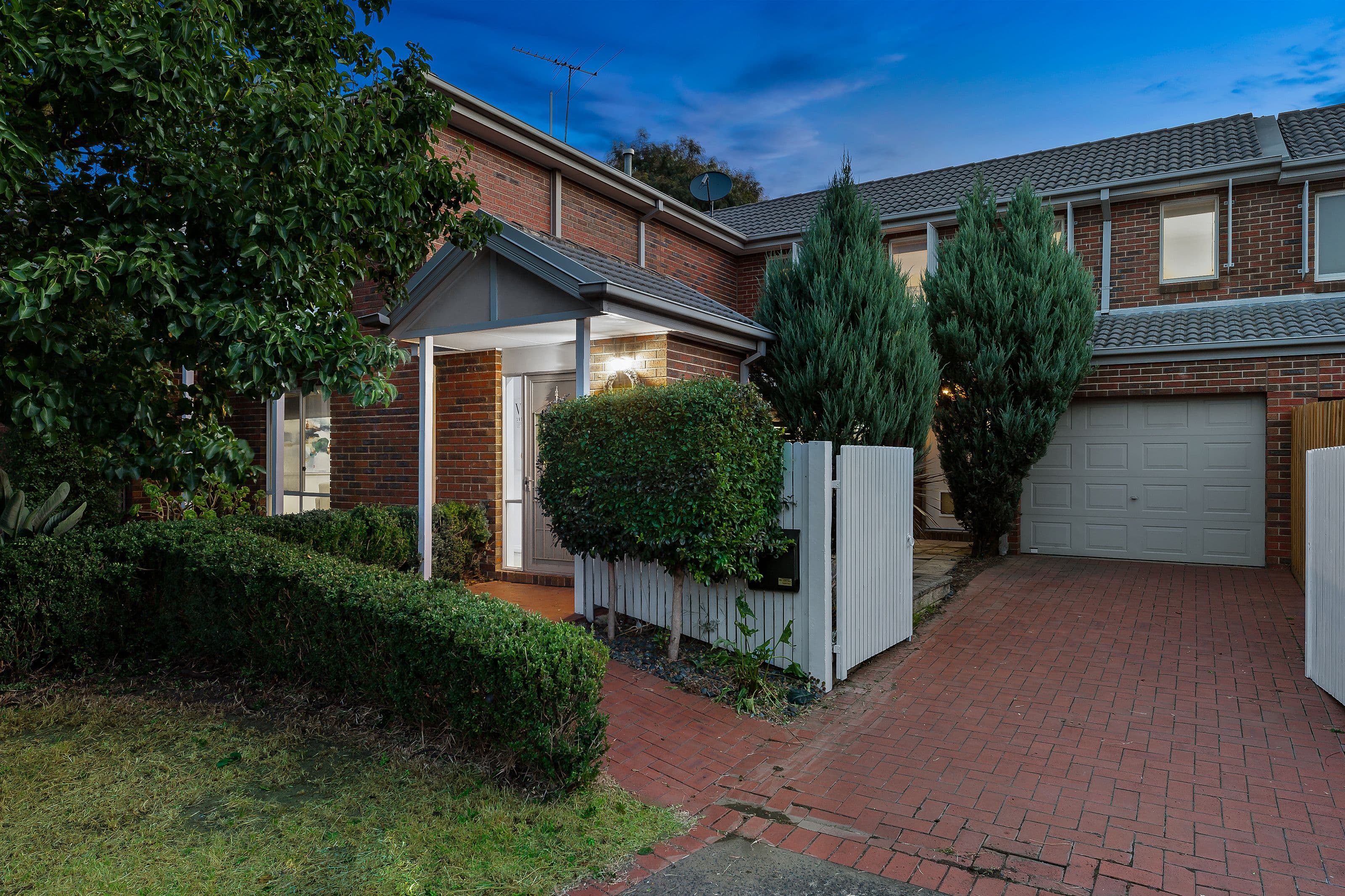 3 McKelvie Court, Glen Waverley VIC 3150, Glen Waverley - Image 1
