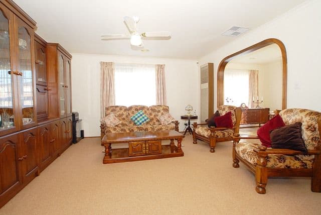 241 Shaws Road, WERRIBEE VIC 3030, Werribee - Thumbnail 3