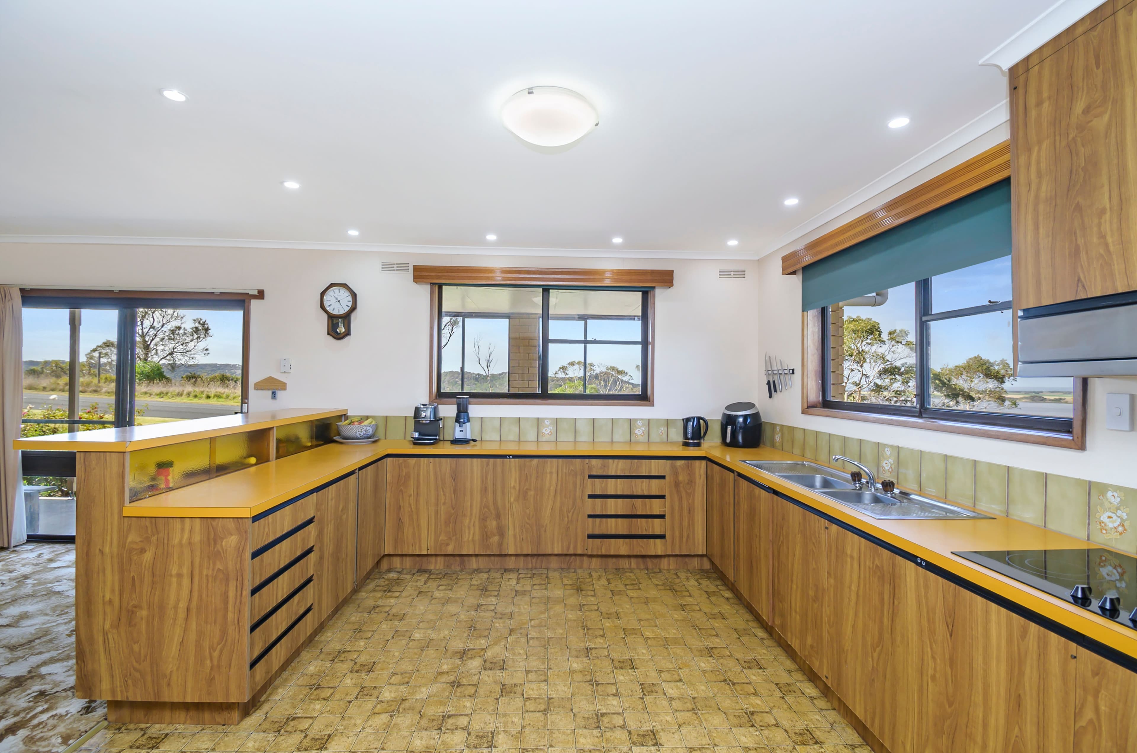 28 Walkers Lane, Koroit VIC 3282, Koroit - Thumbnail 4