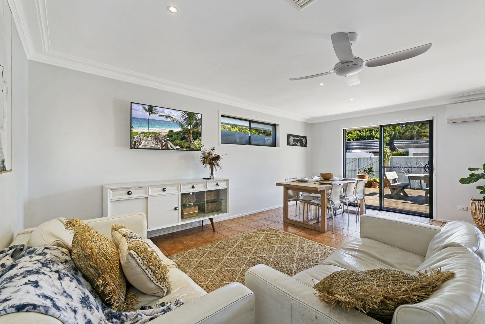 9 Myrtle Court, Palm Beach QLD 4221, Palm Beach - Thumbnail 8