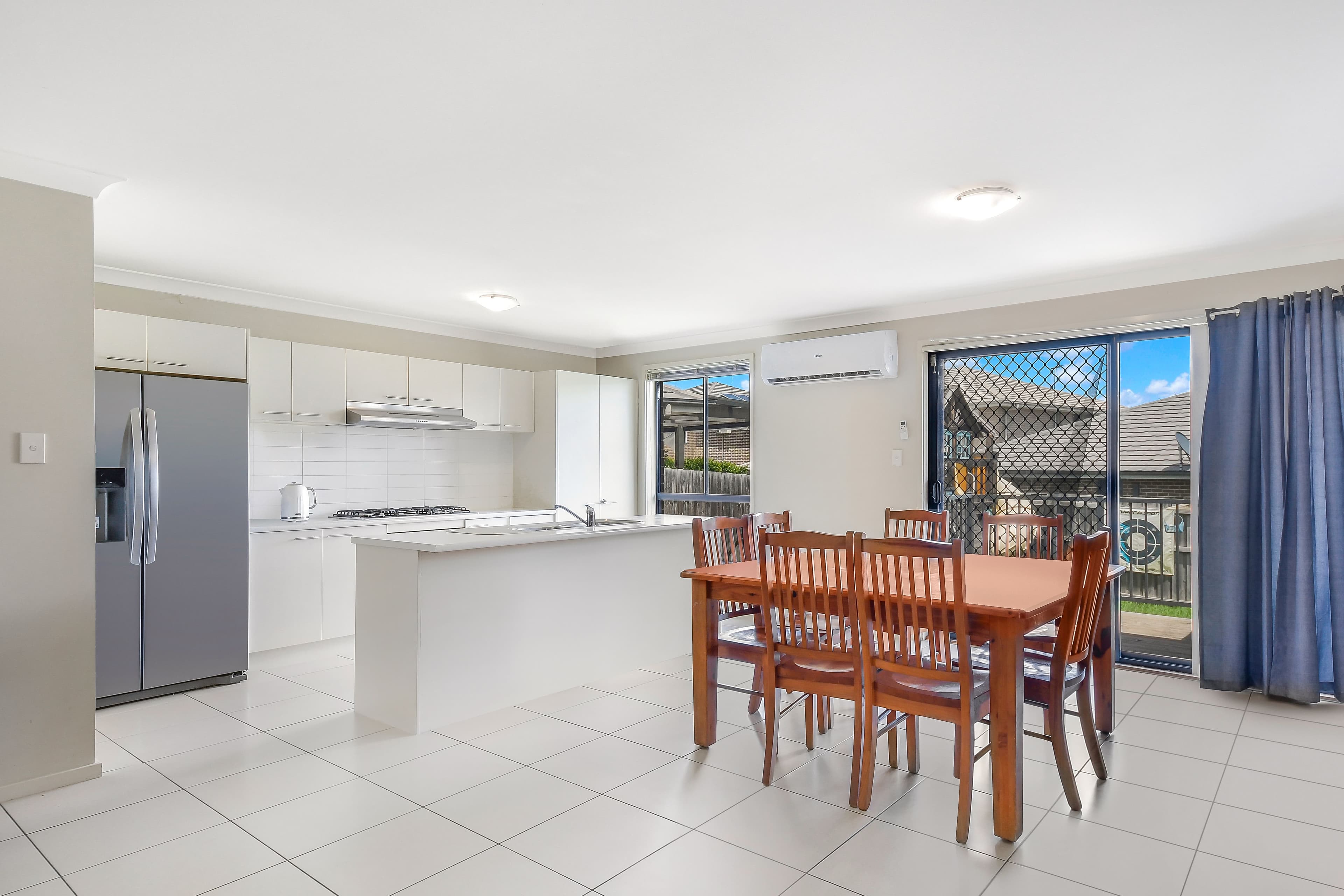 10 Ingleburn Gardens Drive, BARDIA NSW 2565, Bardia - Thumbnail 4