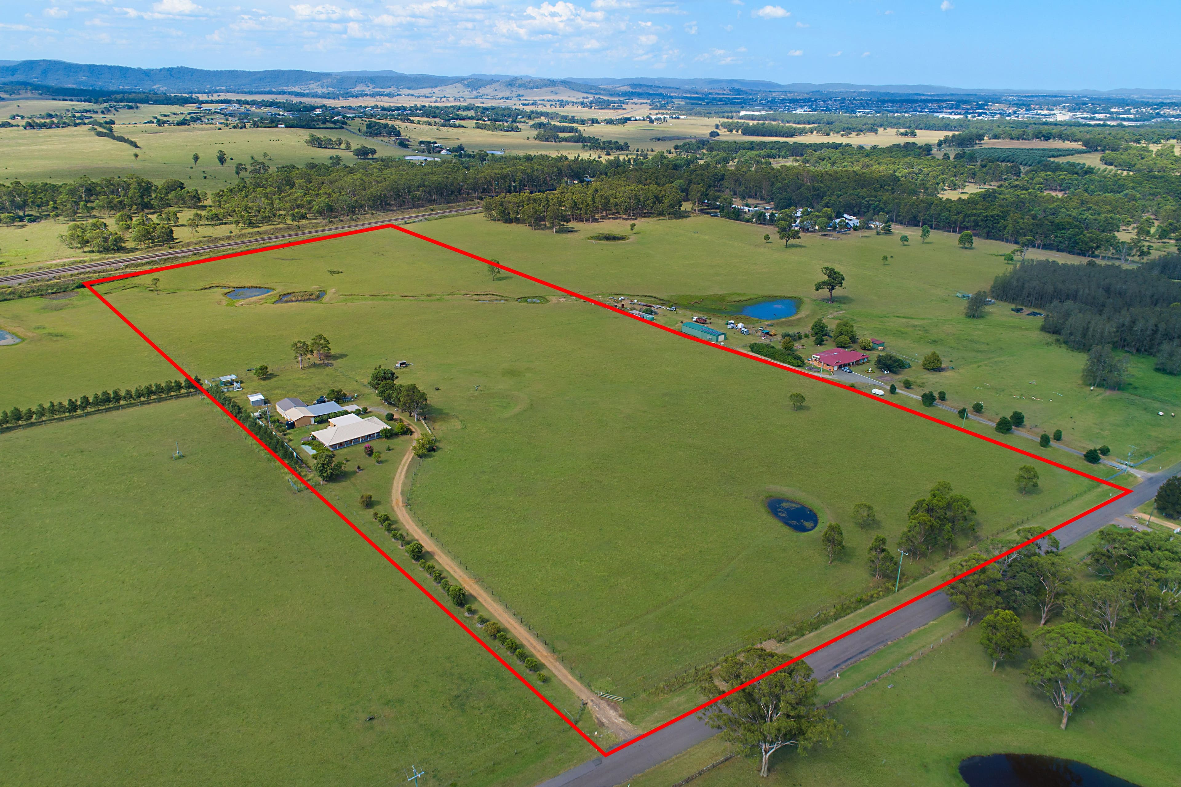 266 Old North Road, Lochinvar - Image 1
