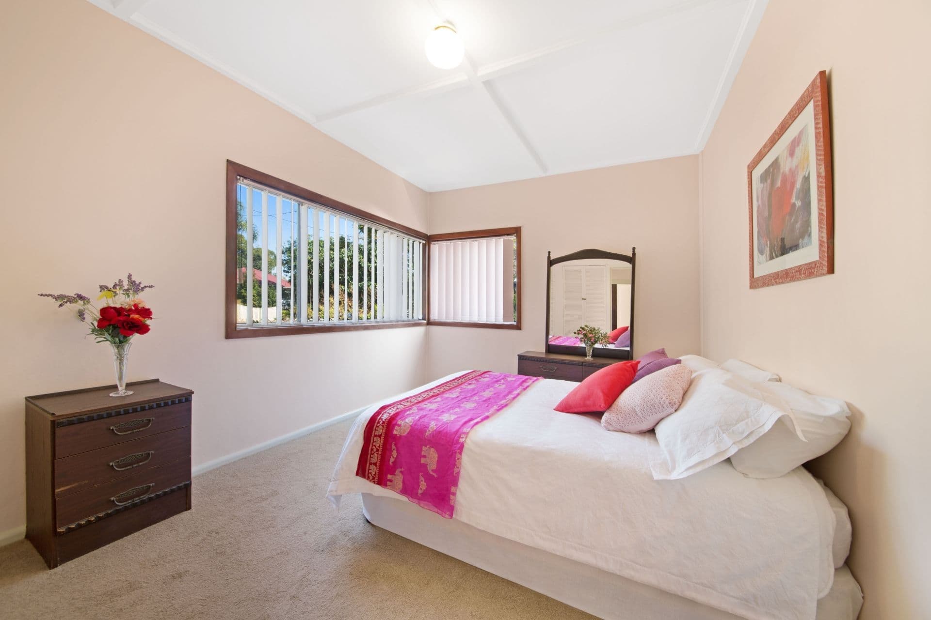 9 Wyoming Street, Blackwall - Thumbnail 6