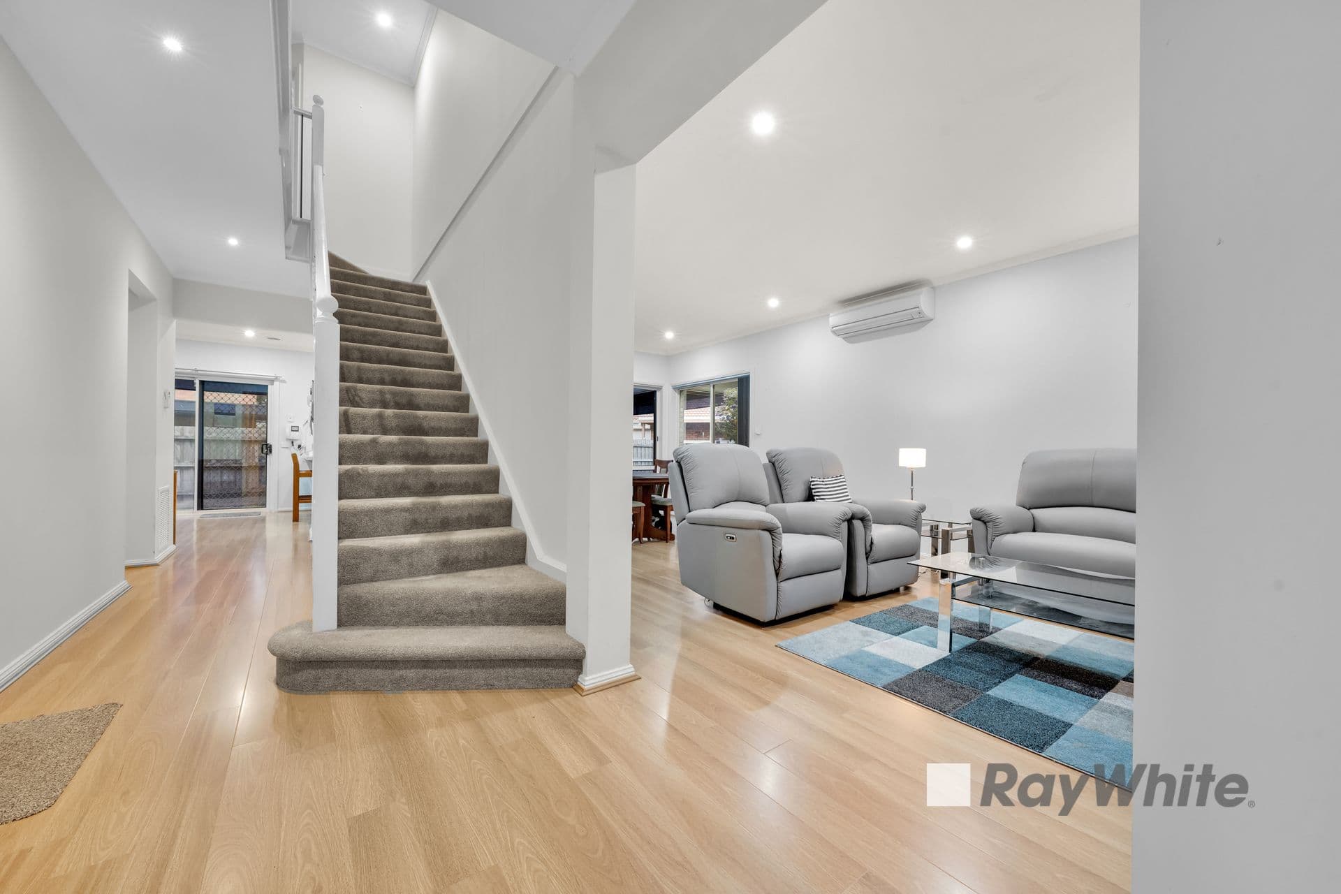 30 Amhurst Drive, Narre Warren South VIC 3805, Narre Warren South - Thumbnail 2