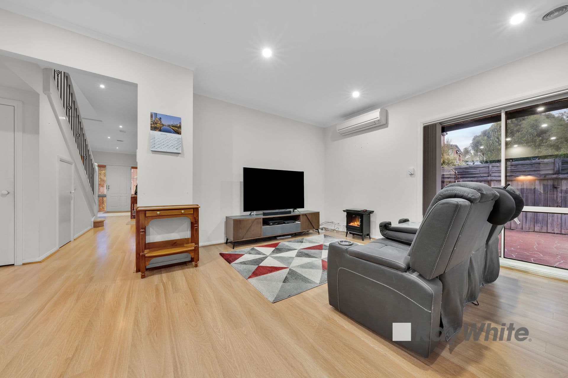 30 Amhurst Drive, Narre Warren South VIC 3805, Narre Warren South - Thumbnail 8