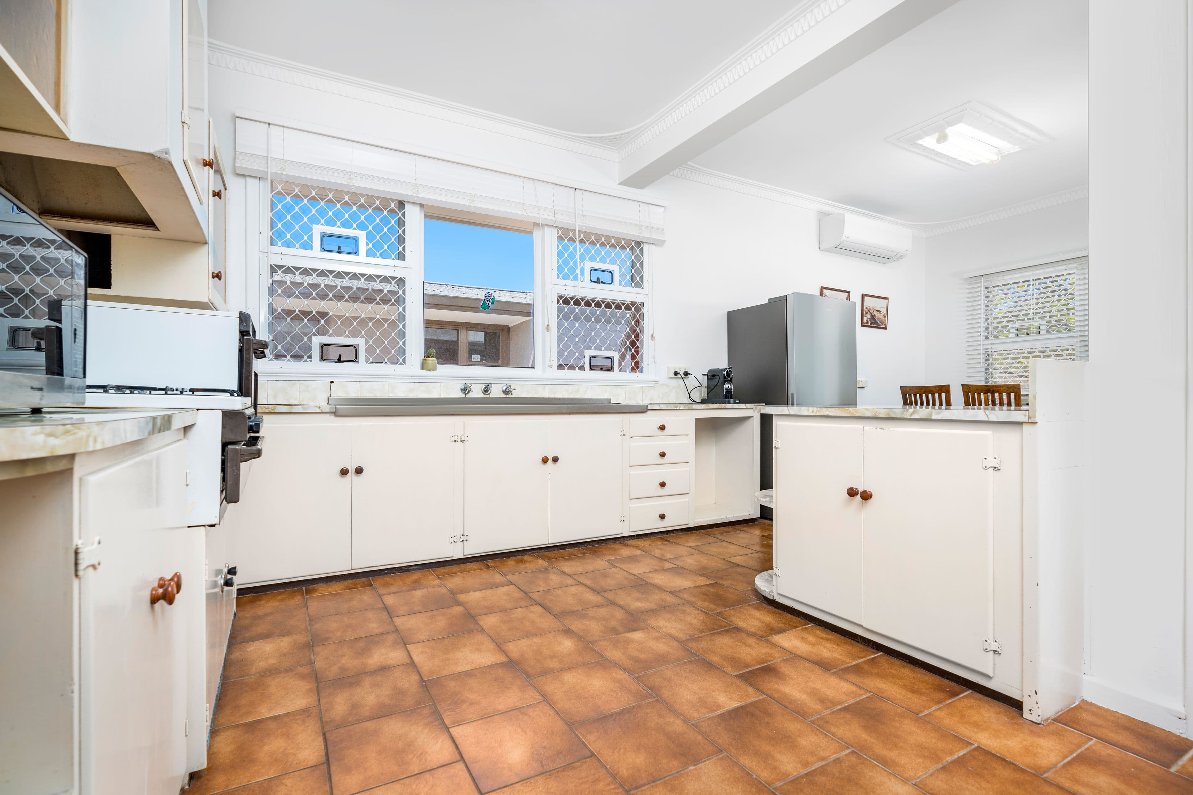 14 Askew Road, Geraldton WA 6530, Geraldton - Thumbnail 3