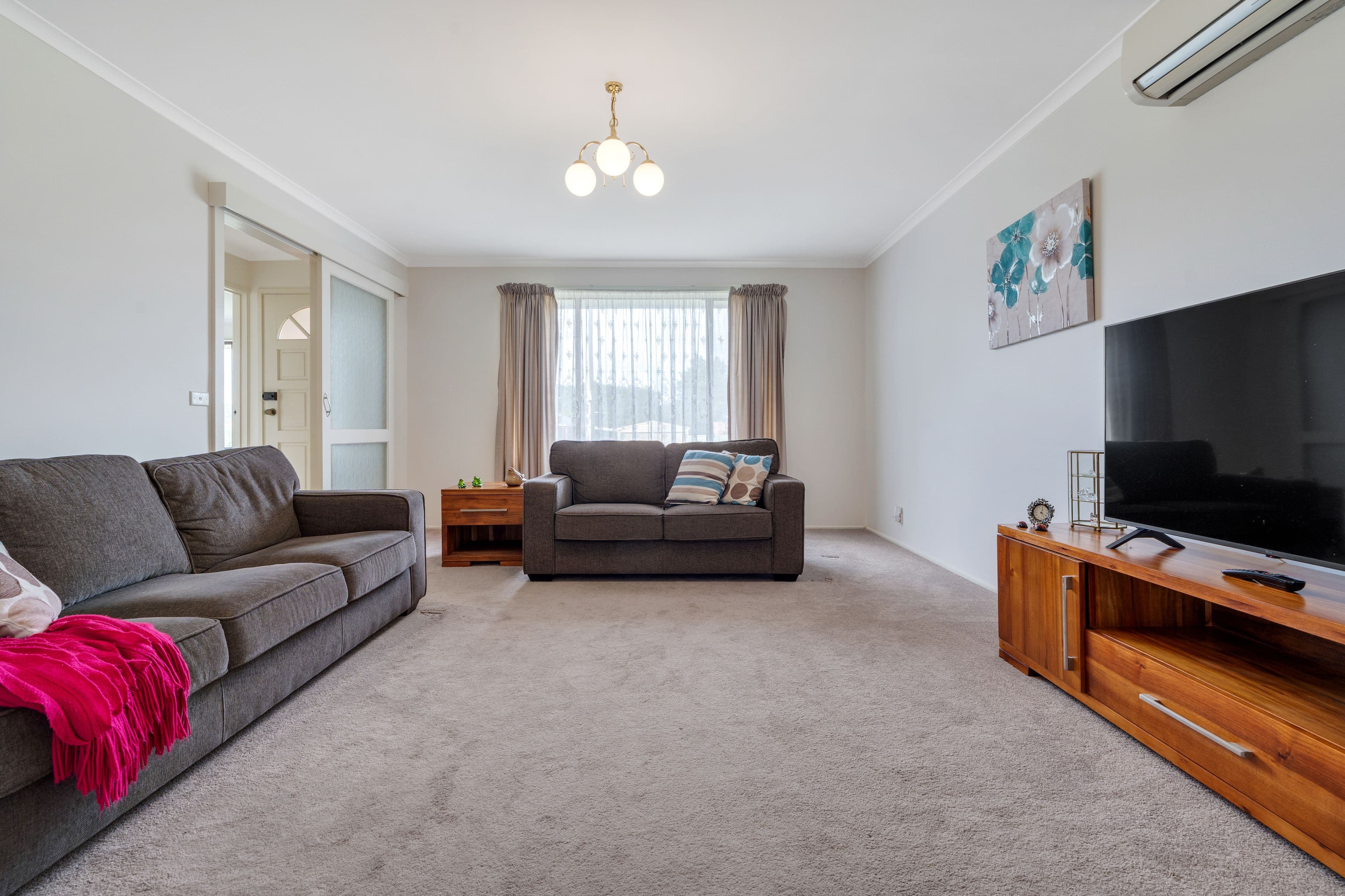 12 Beckington Place, Craigieburn VIC 3064, Craigieburn - Thumbnail 4