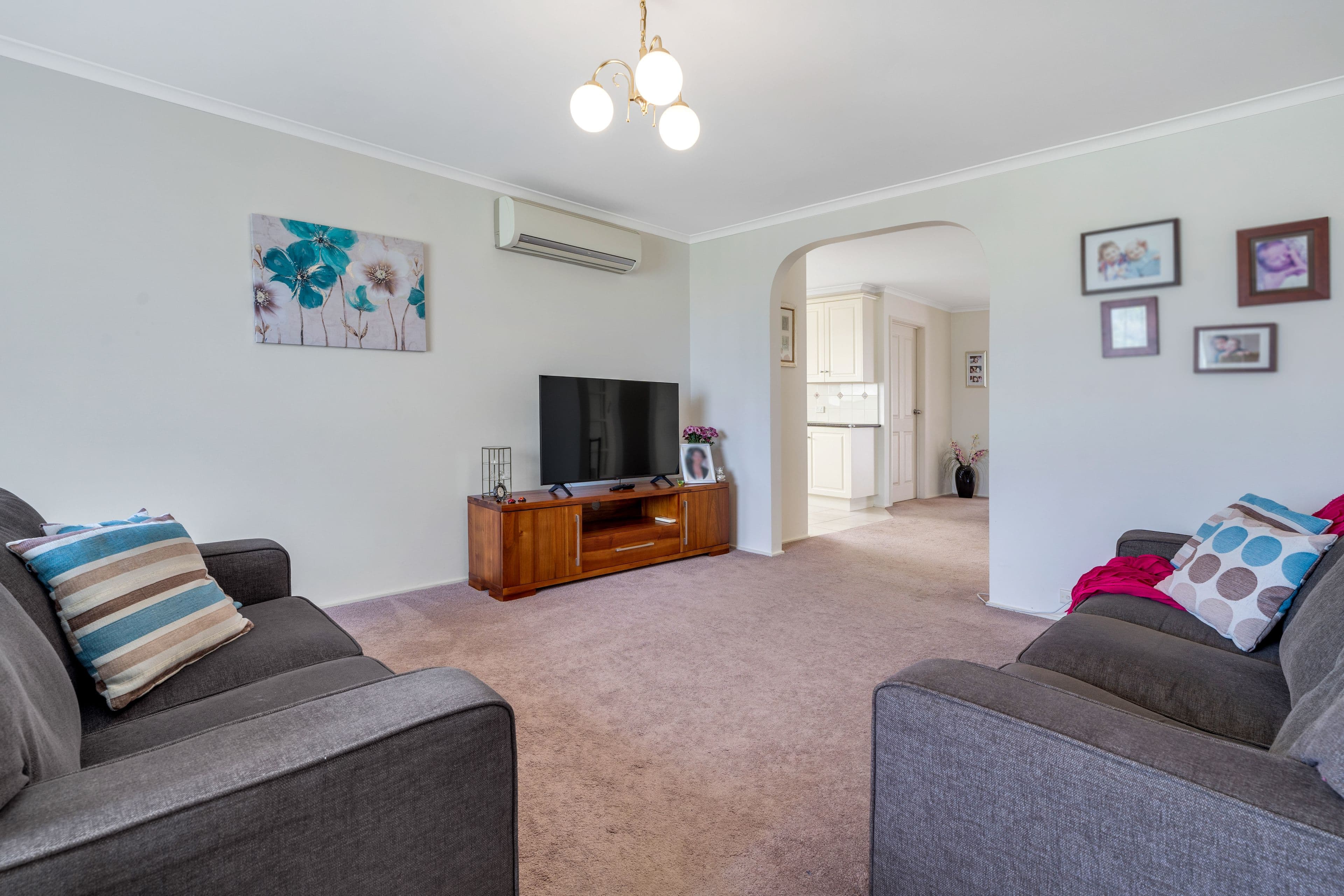 12 Beckington Place, Craigieburn VIC 3064, Craigieburn - Thumbnail 5