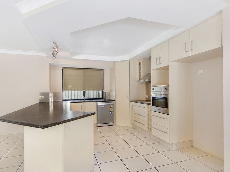 27 Oceanis Drive, Oxenford QLD 4210, Oxenford - Thumbnail 4