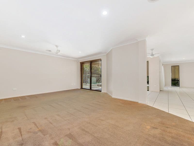27 Oceanis Drive, Oxenford QLD 4210, Oxenford - Thumbnail 7