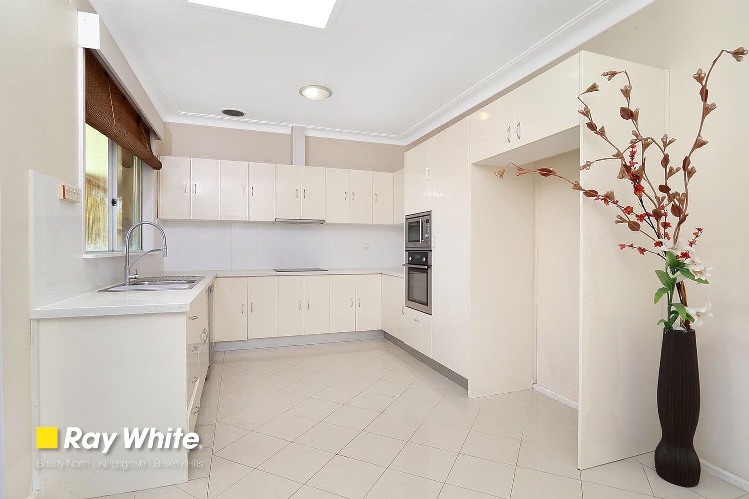 30 Mayfair Crescent, Beverly Hills NSW 2209, Beverly Hills - Thumbnail 2