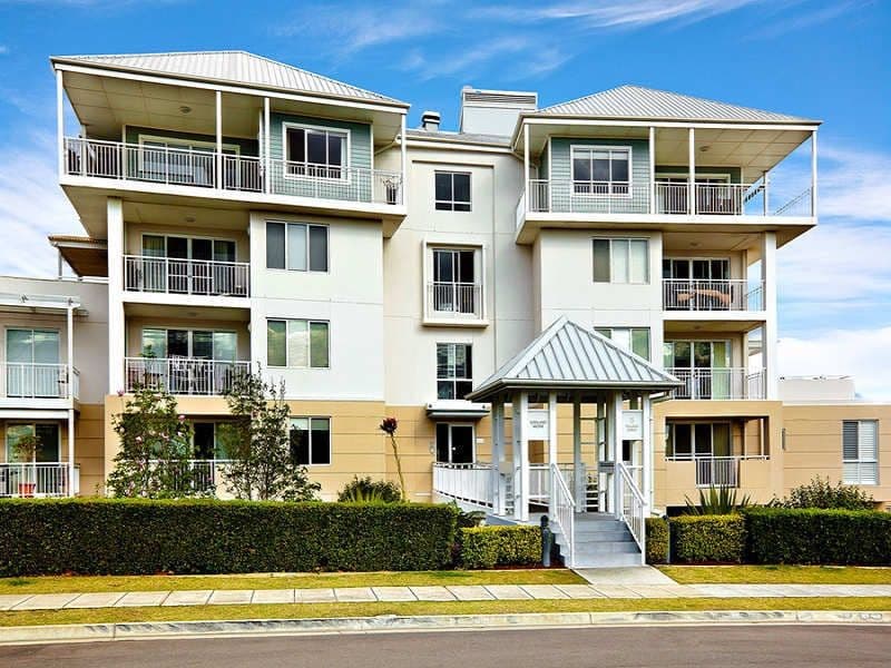 105/8 Village Drive, Breakfast Point - Image 1