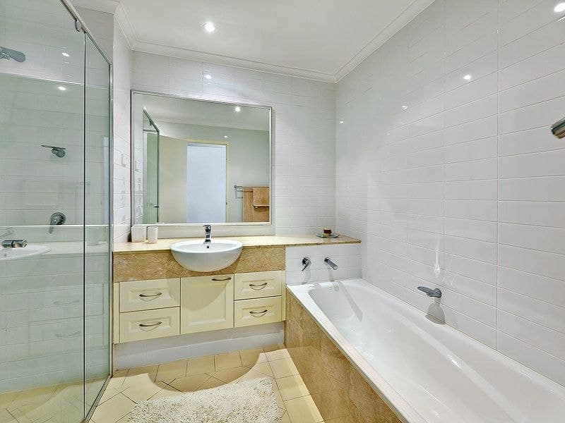 105/8 Village Drive, Breakfast Point - Thumbnail 5