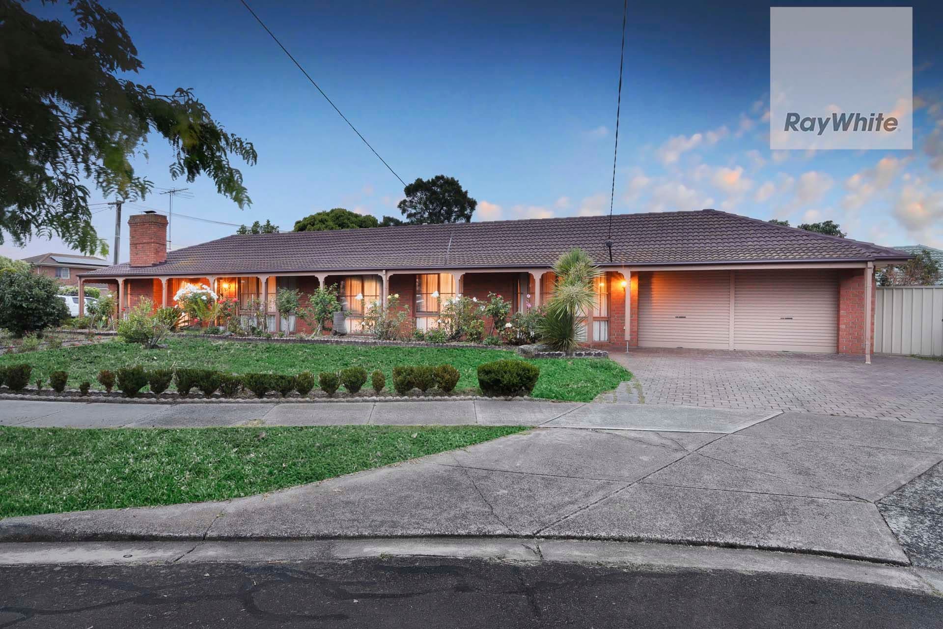 9 Gretna Close, Westmeadows VIC 3049, Westmeadows - Thumbnail 2